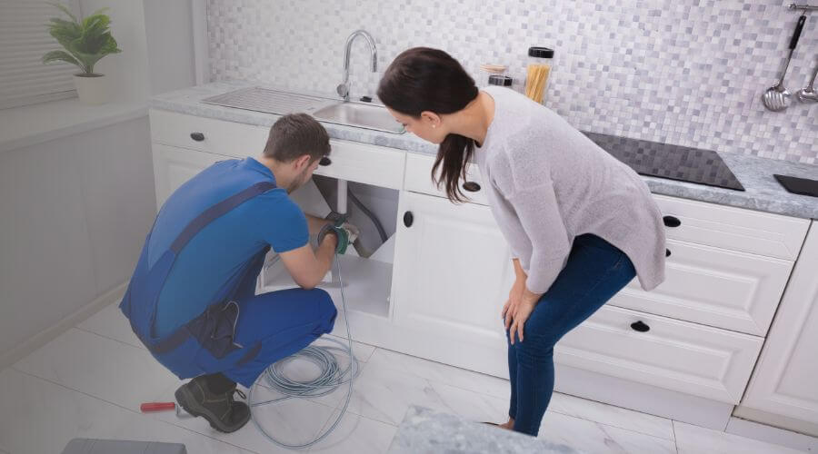 Local expert plumbing services in Omaha, IL